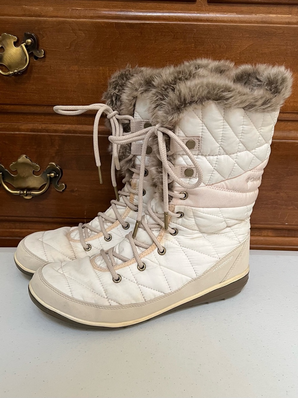 Columbia Women's Heavenly Omni-Heat Snow Boot